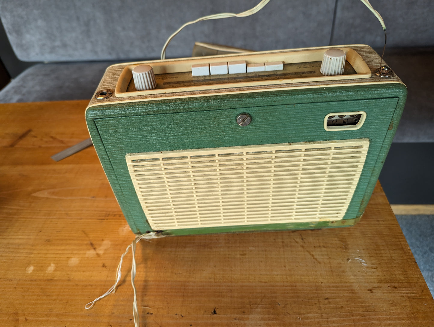 Reiseradio Radionette Kurer vintage i veske